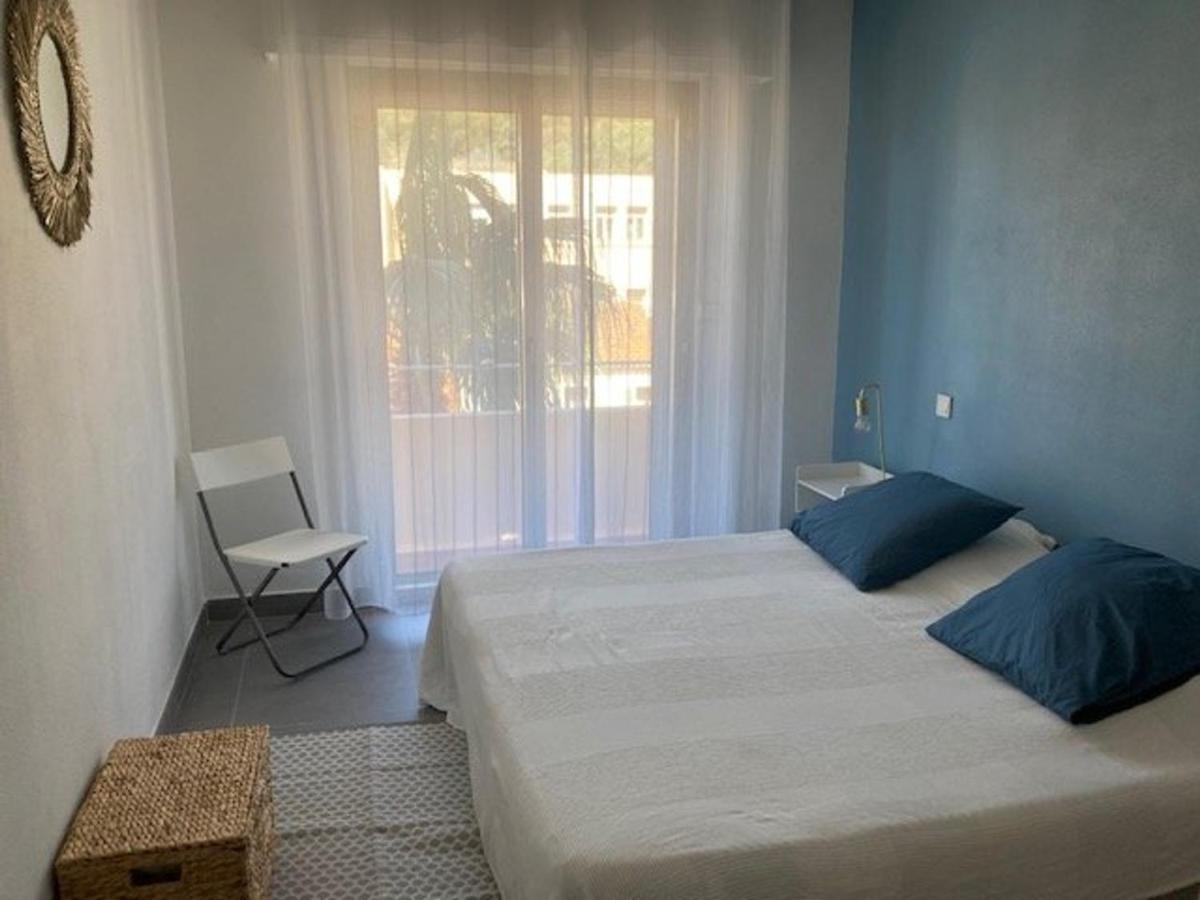 Bel Appartement Au Lavandou Avec Terrasse Et Vue Mer - Fr-1-308-167 Le Lavandou Exterior foto